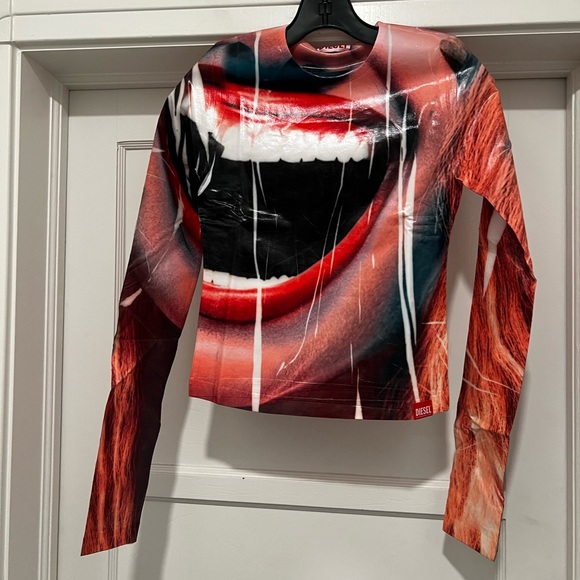 Long-sleeve top with smile print - Picture 8 of 9